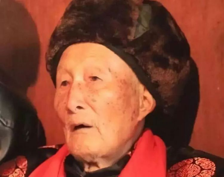 丽水这老人打过战，经历传奇！如今100岁了，有50多个子孙…