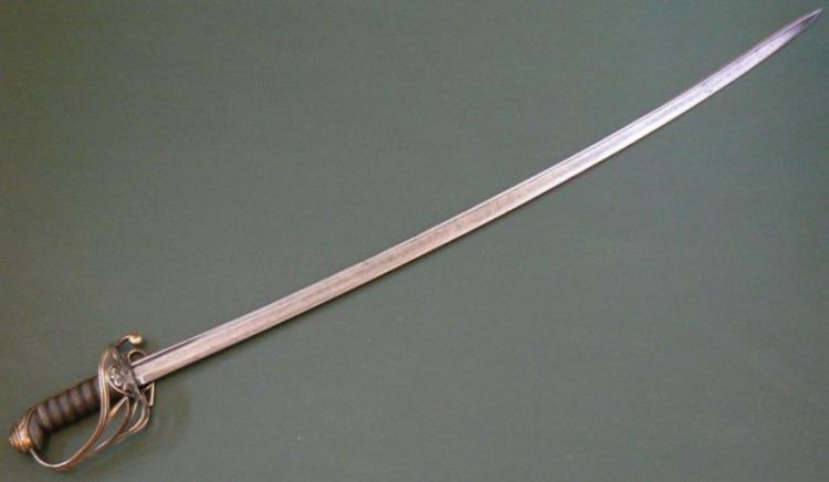 英国皇家骑兵卫队用的原来是这款刀：哥特式军刀小传