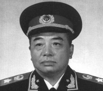 58年此上将被彭总批判，20年他后第一个支持陈云为元帅平反