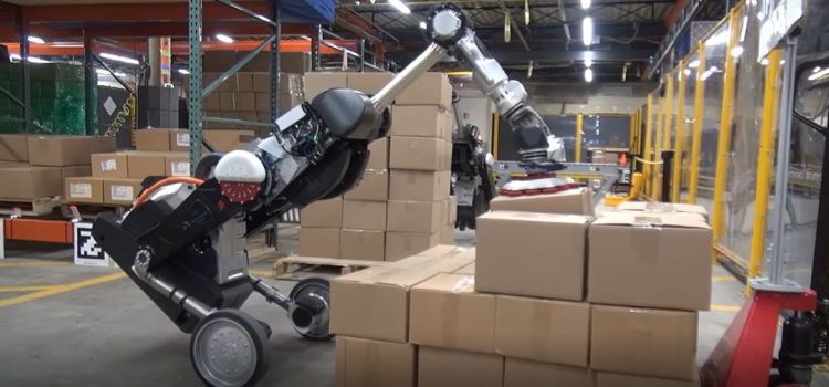波士顿动力发布最新物流机器人Handle：头顶吸盘脚踩双轮，30斤重物轻
