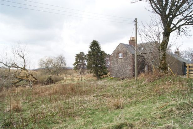 这座百年苏格兰农庄年租金只要1英镑，但入住有个奇葩条件