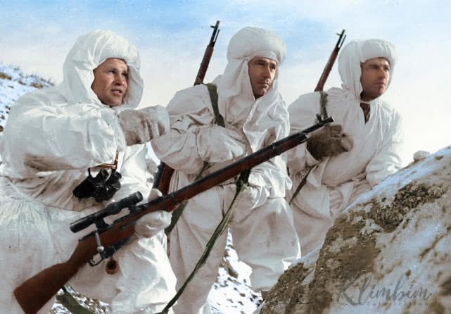 俄罗斯人不是崇尚肉搏吗？为何二战有那么多狙击手？