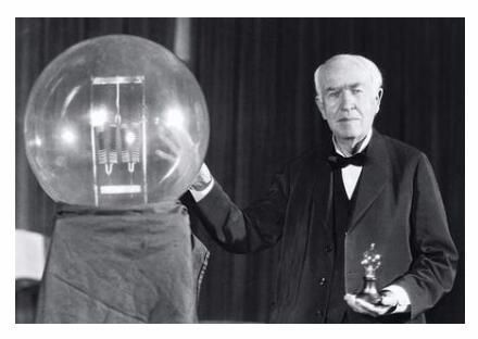 爱迪生发明了电灯但第一个使用电灯的家庭却另有其人