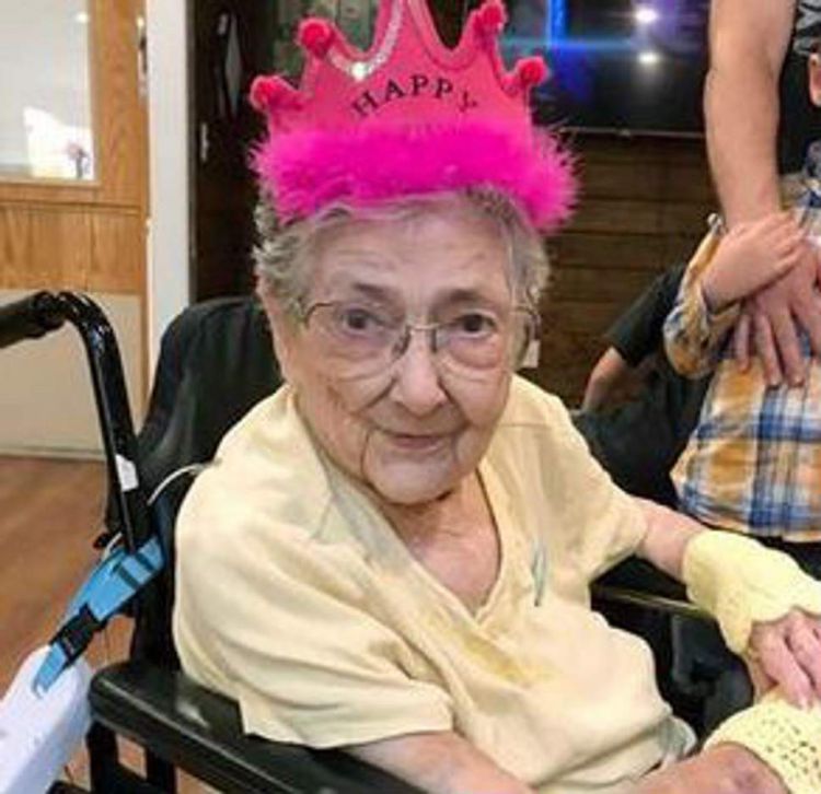 这个老奶奶所有的内脏器官都是错位的，她活到了99岁