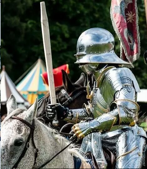 一捅就死的漏勺胸甲和洋葱头盔：欧洲骑士为何会有这种奇葩盔甲？
