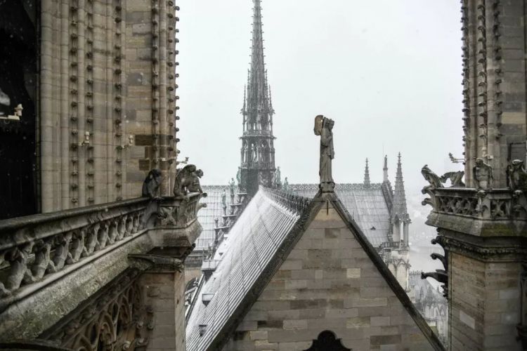 巴黎圣母院大火已灭，但失去的历史难回