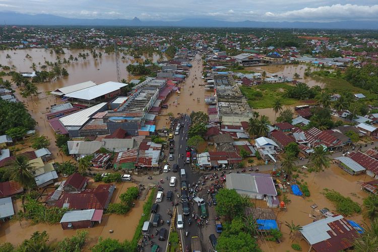 苏门答腊岛连日暴雨引发洪水和山体滑坡已致29人死亡
