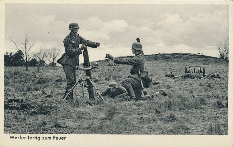 老照片：30年代的德国国防军的确是装备精良训练有素