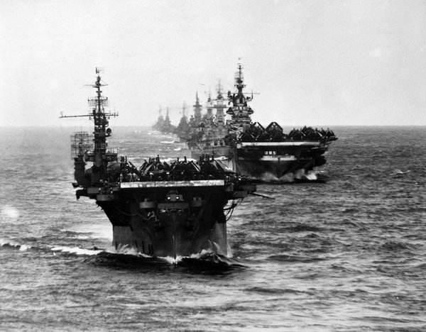 看看太平洋战争前的美国造舰计划，就知道日本根本赢不了