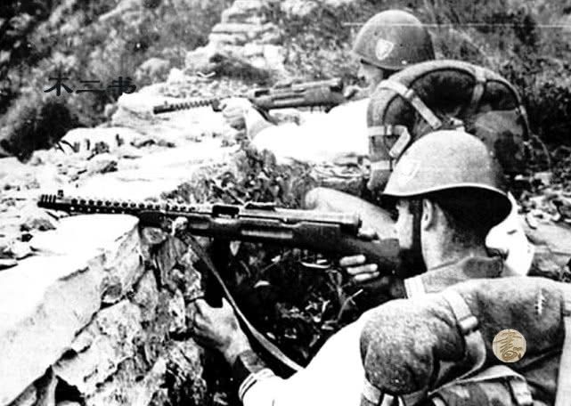 二战老照片：镜头下真实的意大利军队，谁都想打但打谁都打不过