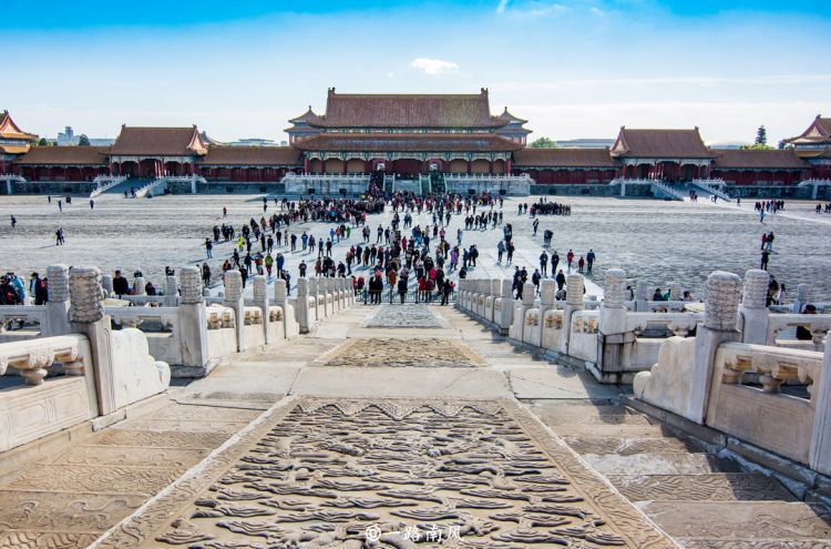 北京故宫占地面积72万平方米，大多数地方却看不到树！