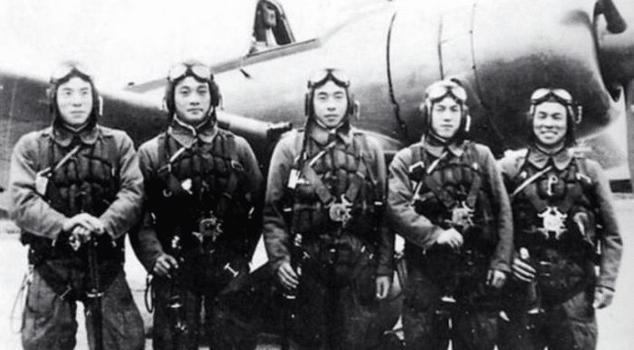 二战中的日本飞行员，为何不会跳伞逃生？跳伞后会被活活打死