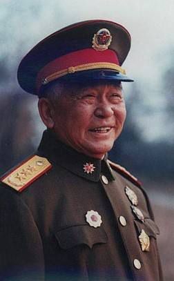 他打过1308场战役，大授衔时是开国少将，1988年又被授予上将衔