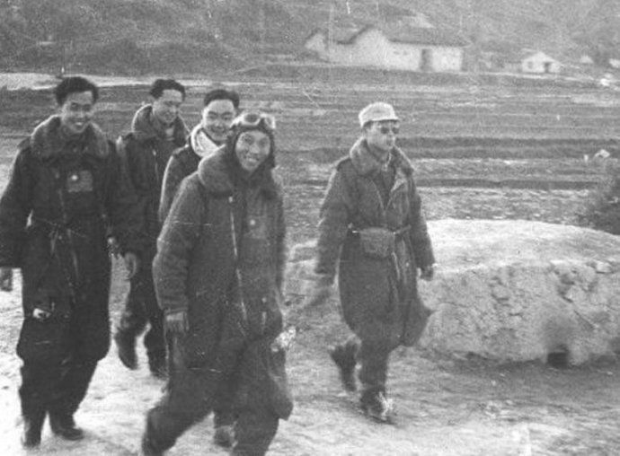 抗战中，陈纳德将军指挥的“飞虎队”中的中国军人