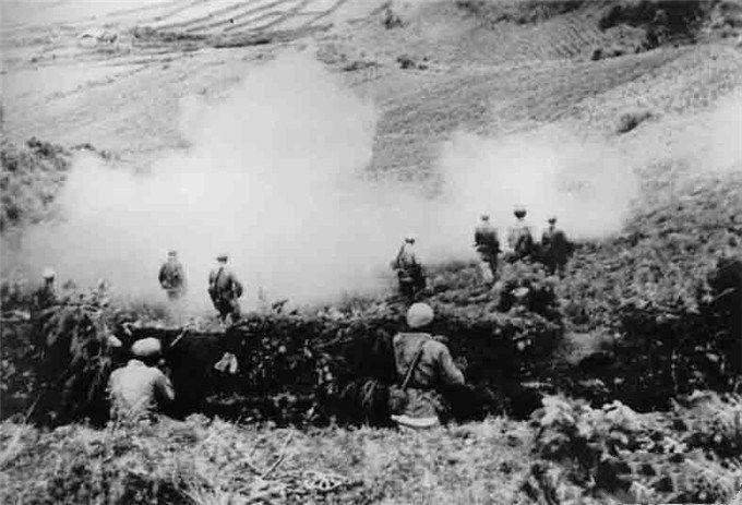 朝鲜战场上的志愿军，著名神枪手张桃芳杀敌二百多