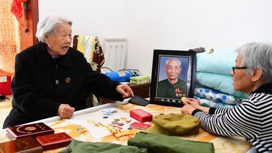 他19岁参军入伍，因战受伤成伤残军人，94岁临终时立下感人遗嘱