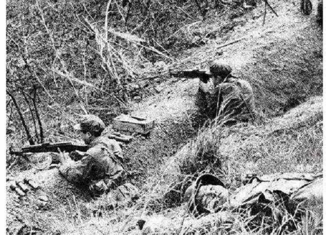 对越反击战揭秘：解放军英雄连攻占4个高地，歼灭越军68人