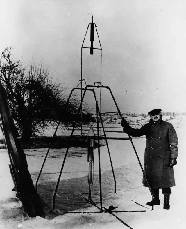 历史上的今天|现代火箭技术之父罗伯特·戈达德去世