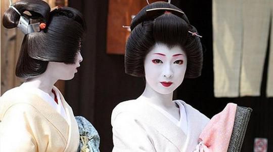 唐高宗娶了两个日本公主，看见她们化妆后，大喊：抓起来