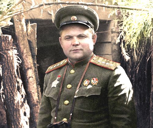 他是苏联最有前途的大将，三次打败曼施坦因，却英年早逝