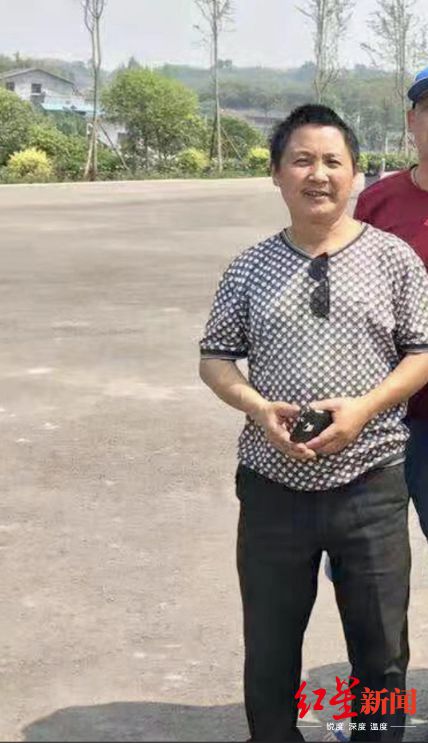 四川一50岁男子在普吉岛走失领队：他刚下飞机就走丢一次