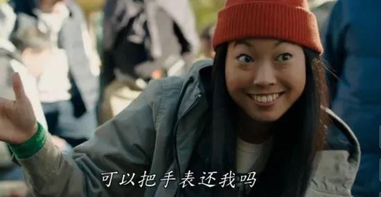 《勇敢者游戏2》华裔女演员获影后，采访视频被骂到下架，太丑？