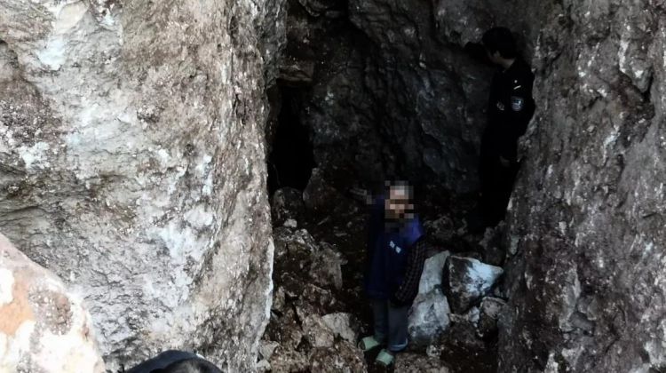 云南两年前一杀人抛尸案告破，警方挖掘六天找到失踪女子白骨