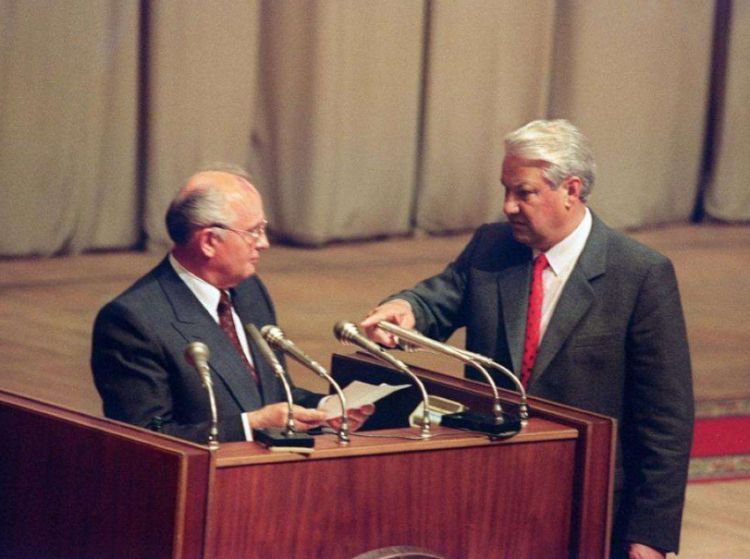 叶利钦晚年想见戈尔巴乔夫，却惨遭拒绝，后者在葬礼上这样评价他