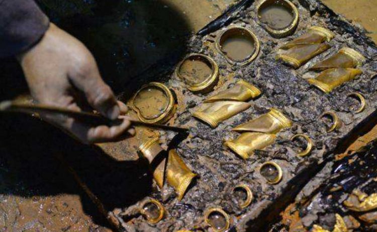 西安枯井发现108斤金饼，考古队：还有150吨黄金下落不明