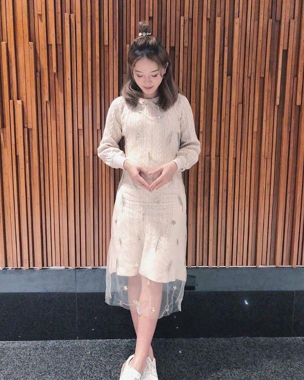 双喜临门！TVB20岁富二代隐藏美少女宣布怀孕结婚获偶像林峯祝福