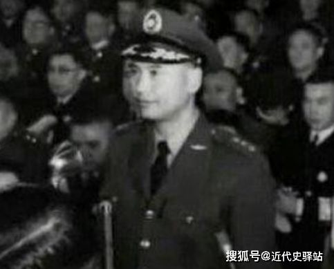 解放军师长叛逃台湾，蒋介石亲自接见，后来被罗瑞卿用反间计铲除！