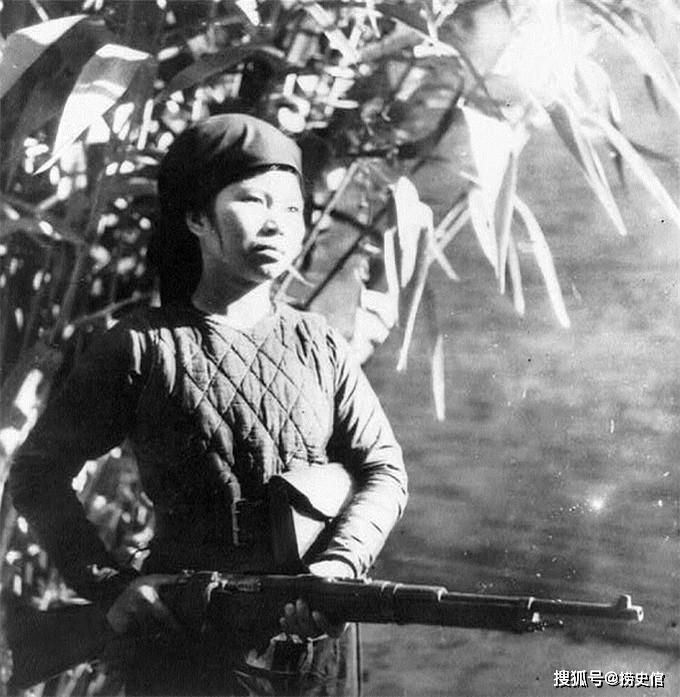 五十年代起兵戎相见的越南南北，北越美女获得一级抗战勋章