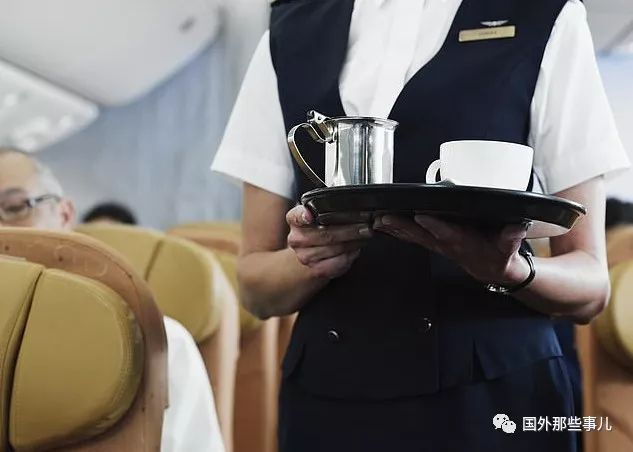 空姐遭男同事侵犯航空公司却让她尊重对方​