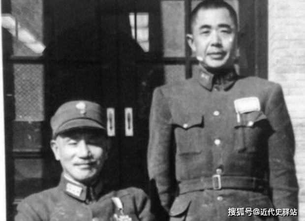 他曾是蒋介石的将领，解放军昔日的对手，后来成为开国上将！