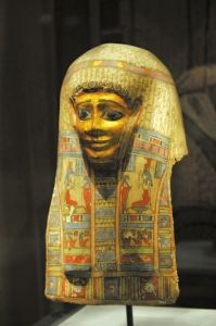 埃及艳后的石像被发现，专家经过研究，最终破解了一个历史谜团