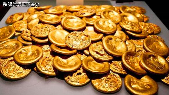 牧童河边捡到“巧克力”，专家鉴定是2500年前的国宝，估价上亿元