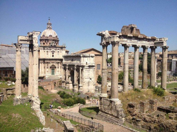 这座遗址发现凯撒卷轴，上写罗马城是一天建成的，专家说：谣言