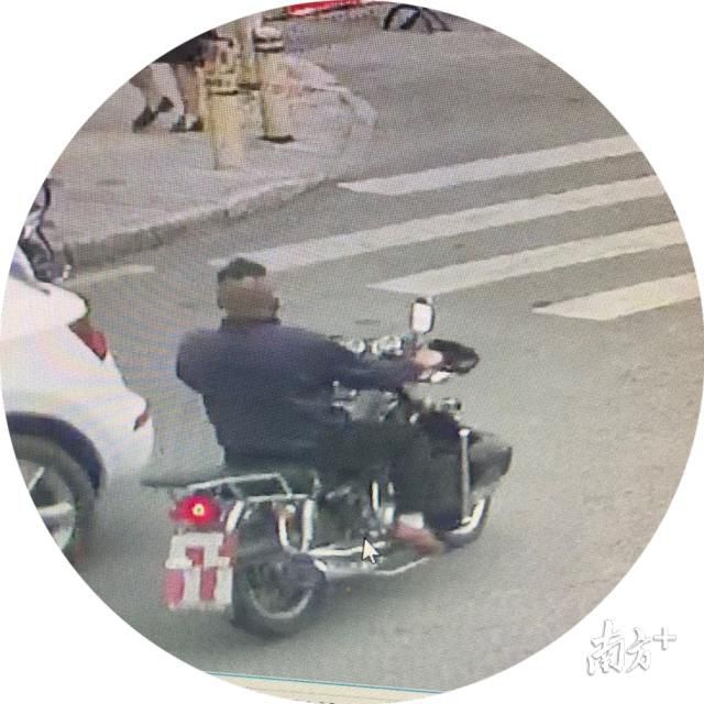 愤怒！深圳一男子骑摩托车撞倒孕妇后当场逃逸