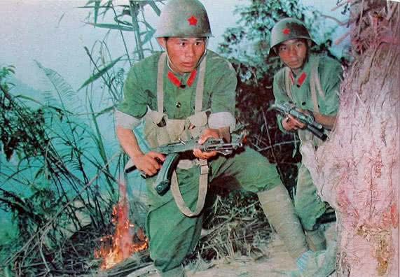 解放军一个步兵师南下边境战场，任务紧急要歼灭越军王牌部队