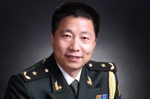 杨利伟38岁成“中国航天第一人”，妻子因太担心，成半个气象专家