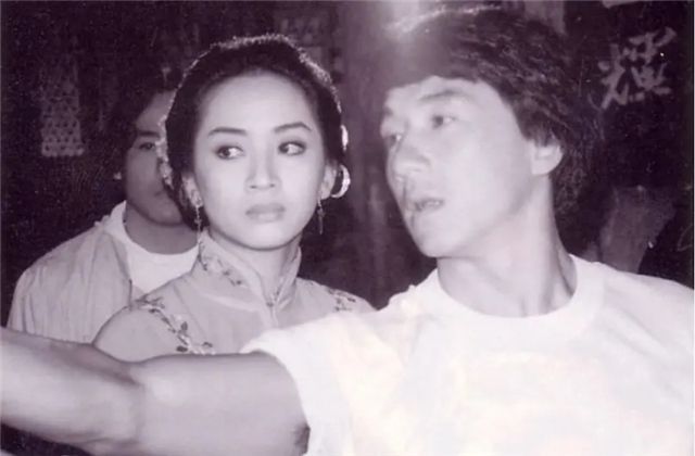 1994年，成龙和刘家良联手，打败了袁和平和李连杰的《精武英雄》