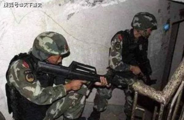 中国90年代“著名”悍匪：37名特警将其包围，11人被击伤5人牺牲