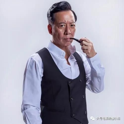 67岁港剧配角再战金庸戏，两次演黄药师，社交账号粉丝不足1万人