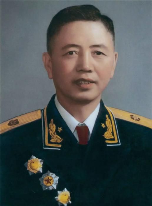 刘邓大军这个纵队司令员是开国上将，他有一位部下，后成正国级