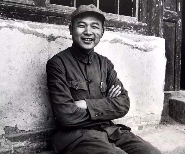 1955年授衔时，徐海东的部下嫌军衔低，徐海东这样开导他