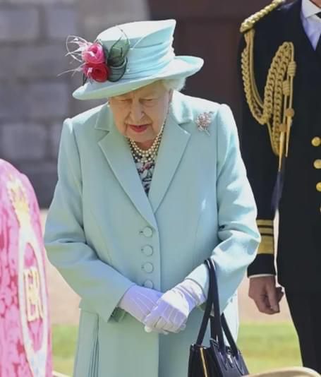 大英帝国：铁打的女王，流水的首相，王室深刻影响英联邦国家