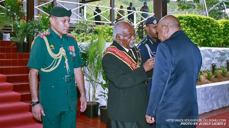 巴布亚新几内亚游记-参加授勋仪式