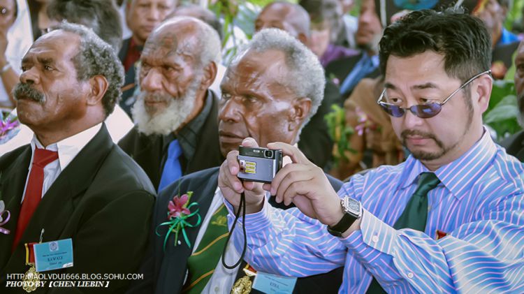 巴布亚新几内亚游记-参加授勋仪式