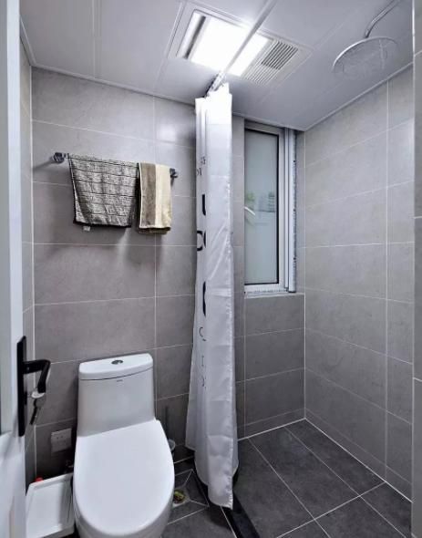 为何现在的卫生间不装淋浴房？现在都流行这样设计，实用又省钱！