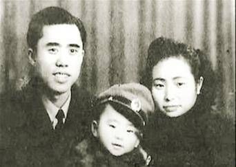 烈士江姐的儿子，定居美国，记者问他为何不回国，他如此回答